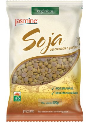 SOJA ORGANICA.png - Soja Orgânica Descascada e PartidaNÃO CONTÉM GLÚTENCONTÉM ISOFLAVONAS - presente naturalmenteSOJA 100% ORGÂNICA CERTIFICADA – NÃO TRANSGÊNICOIngredientes: Soja em grãos descascada e partida orgânica. NÃO CONTÉM GLÚTENDisponível na versão: 500g